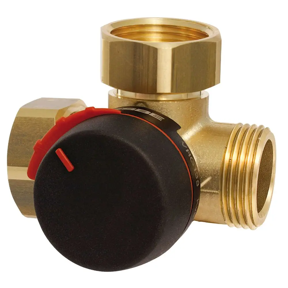 3-Wege-Mischer aus Messing mit einem schwarzen Regelknopf und einem roten Markierungspunkt. Hersteller ist ESBE. Das Produkt hat ein Gewinde für die Installation.